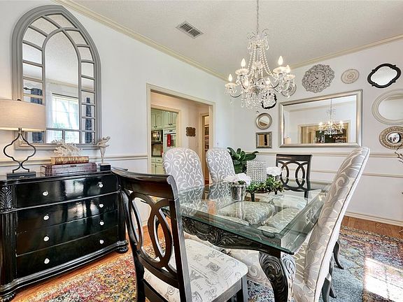 4th image of 108 Saint Andrews Cir