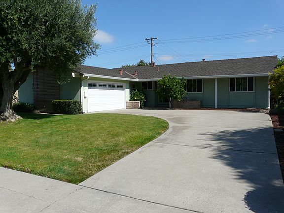 2nd image of 2899 Toyon Dr