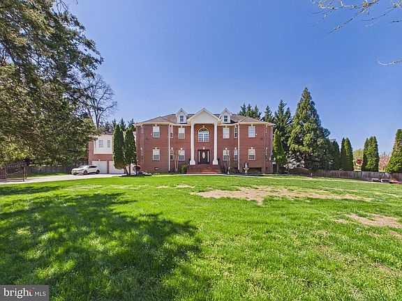 2nd image of 7801 Ridgewood Dr