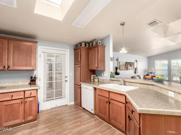 3301 S GOLDFIELD Road #2122, Apache Junction, AZ 85119