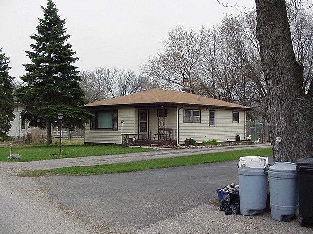 1st image of 42372 N Lake Dr