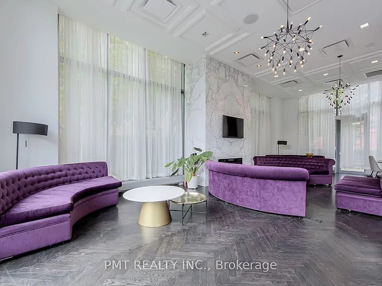 775 King St W #514 — Photo 34