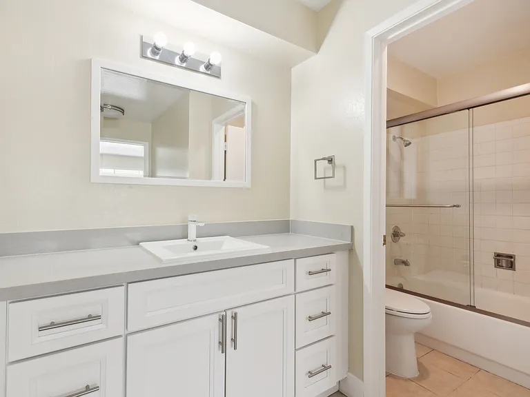 1910 Berryman Street — Photo 18