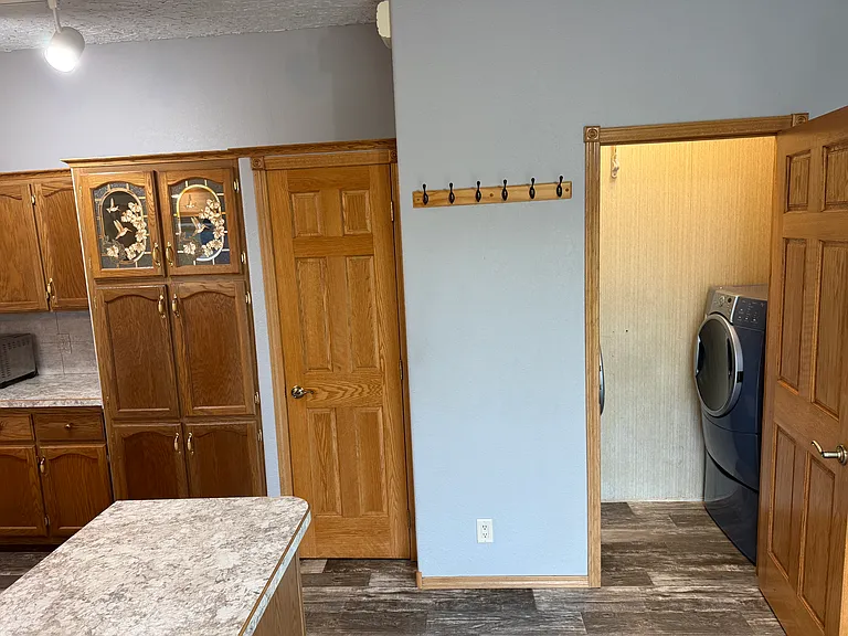 46891 Chambers Rd — Photo 16