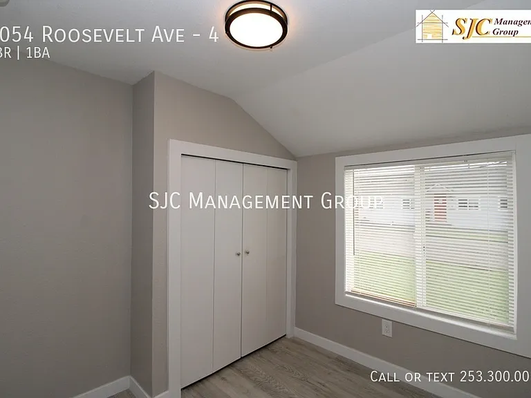 2054 Roosevelt Ave #4 — Photo 12