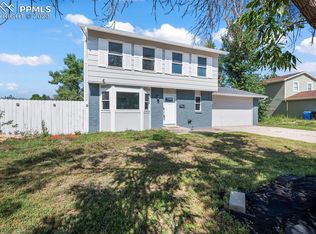 7542 Red Mountain Dr, Colorado Springs, CO 80920