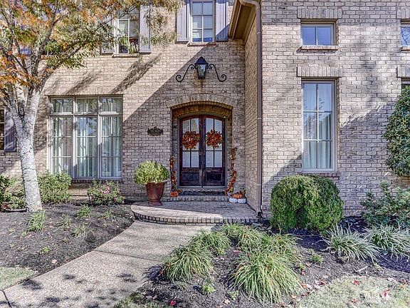 2nd image of 9258 Enclave Green Ln E