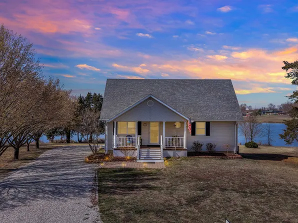 225 Crescent Dr, Lincoln, MO 65338