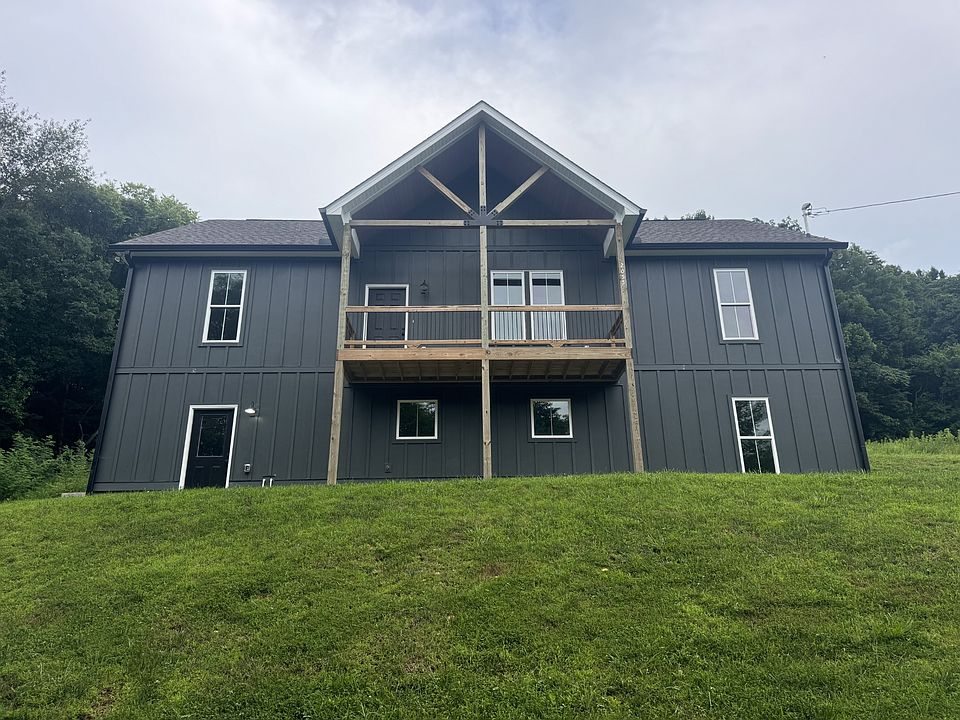 1st image of 2055 Collier Rd