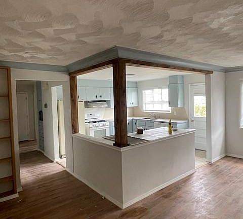 2nd image of 4019 Roosevelt Dr