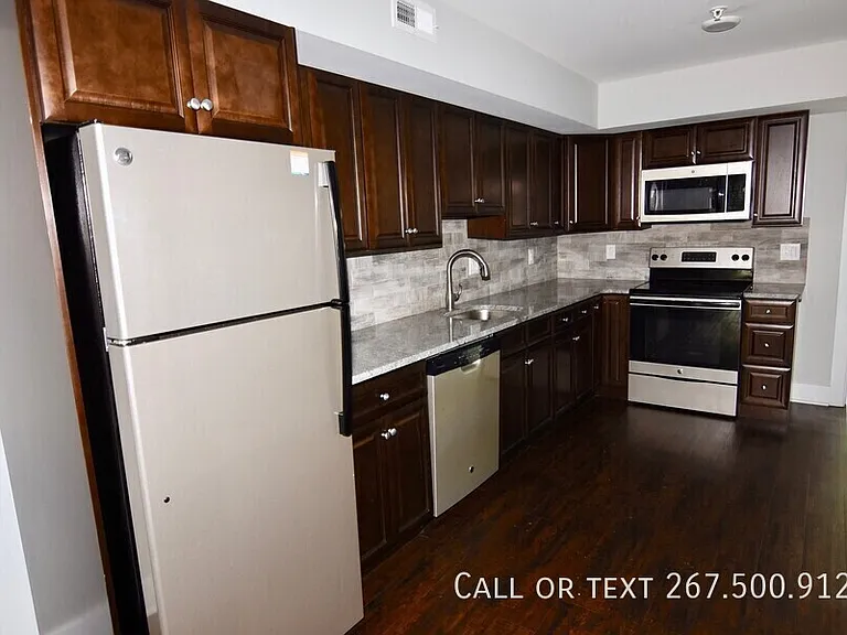 522 N Preston St #1 — Photo 1