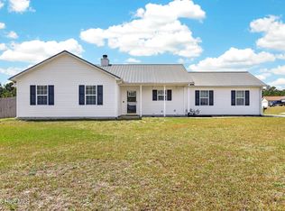 107 Jenna Rea Road, Hubert, NC 28539