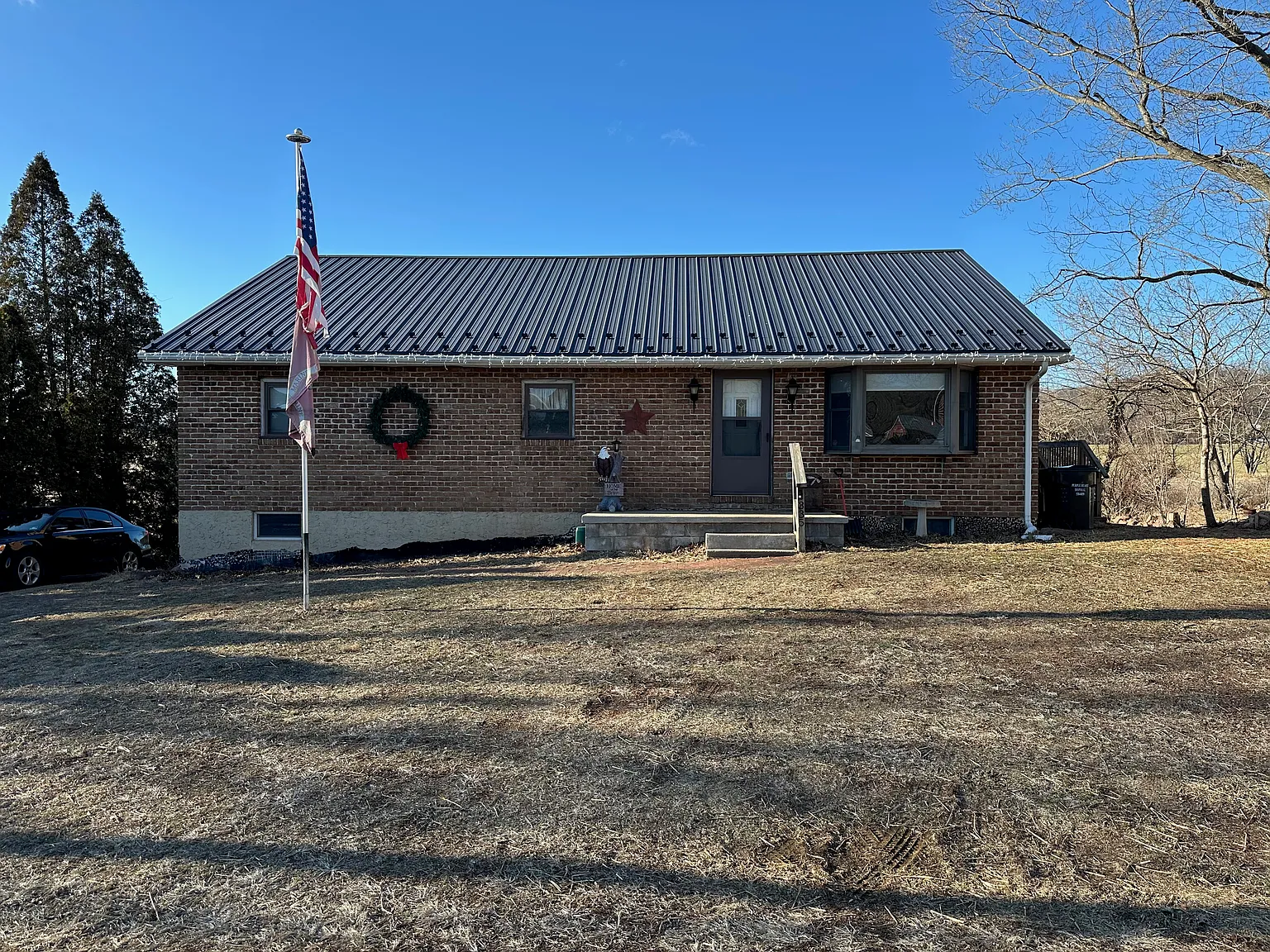 335 Galen Hall Rd photo 1
