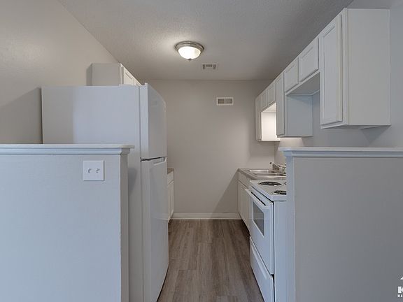 5th image of 1656 N Minneapolis St