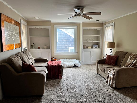 2nd image of 919 E Lexington Blvd #919