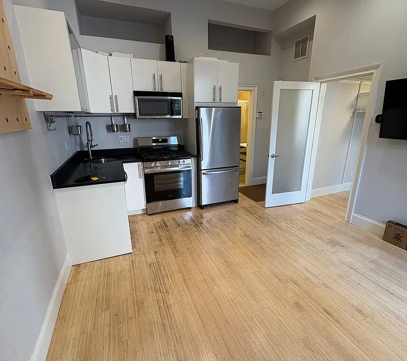290 Columbus Ave #5