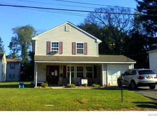 30 Fred Hecht Dr, Spring Valley, NY 10977