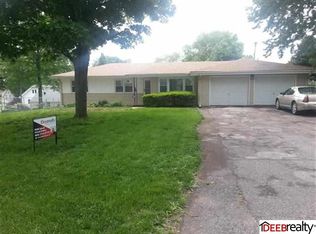 4941 Saratoga St, Omaha, NE 68104