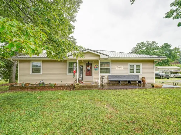 1911 Tunnel Hill Varnell Rd, Tunnel Hill, GA 30755