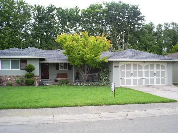 1161 34th Ave, Sacramento, CA 95822