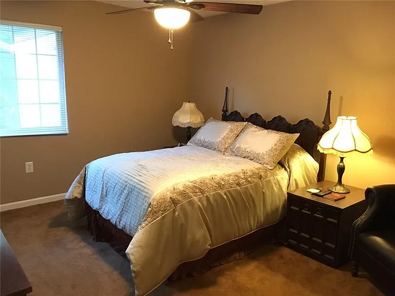 209 Faulkner Ct — Photo 5