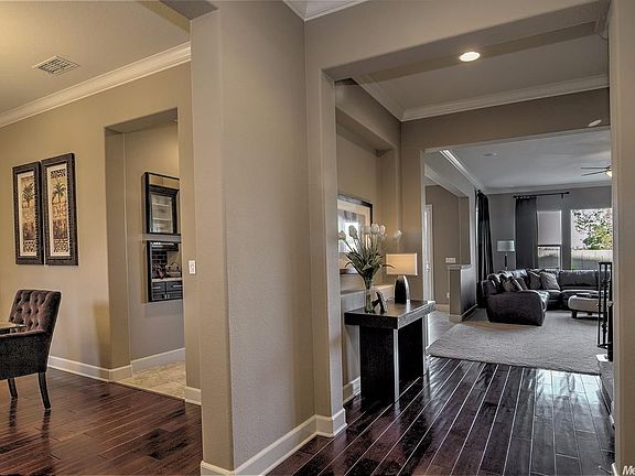 3rd image of 3030 Black Oak Dr
