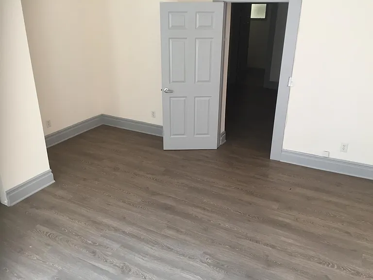615 S Virgil Ave — Photo 6