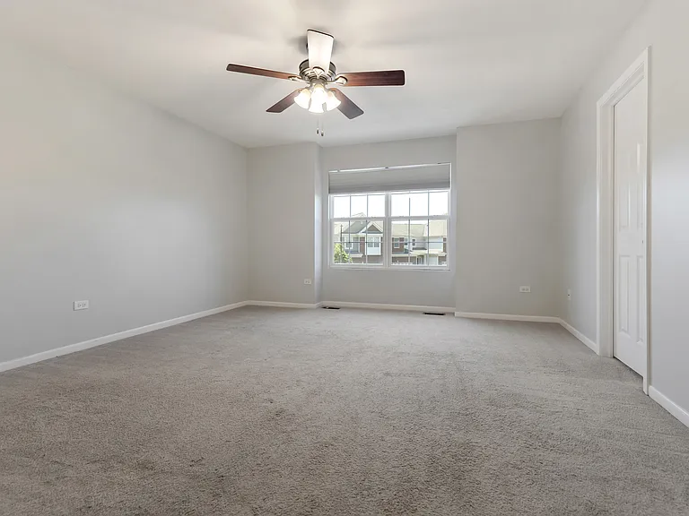 1022 Ravendale Ct — Photo 19