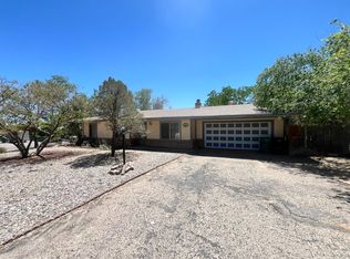 1750 Geraldine Pl SE, Rio Rancho, NM 87124