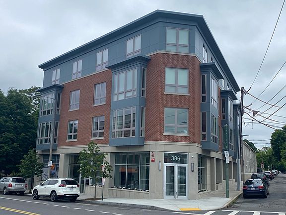 5th image of 386 Market St Unit 305