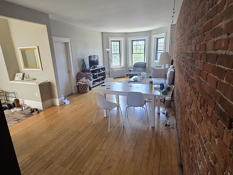 1165 Commonwealth Ave #5 — Photo 4