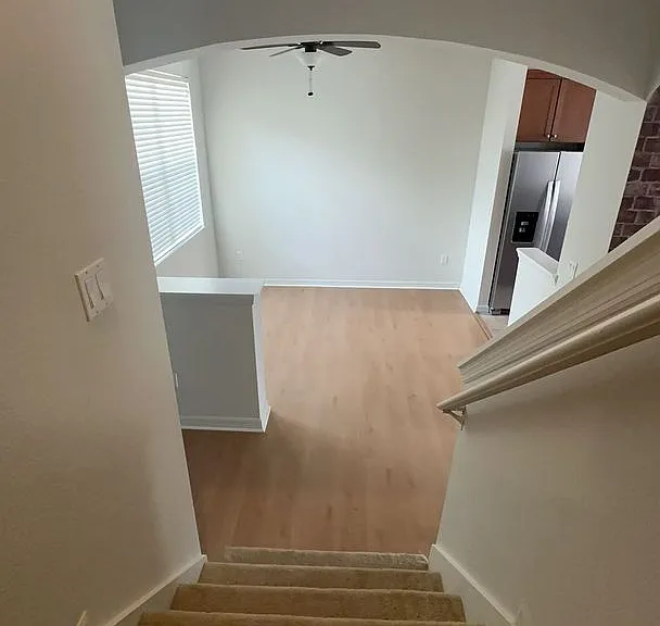 9607 Fenrose Ter — Photo 17