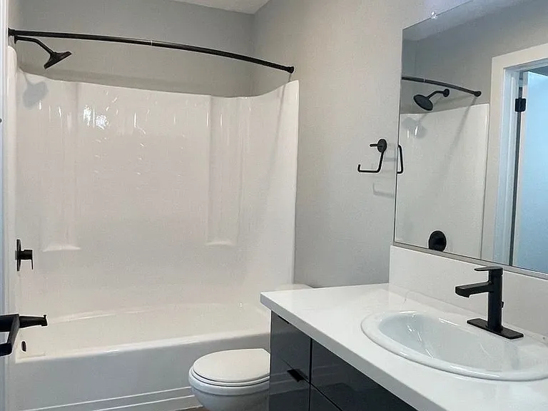 Park Apartments-Beautiful recently renovated — Photo 5