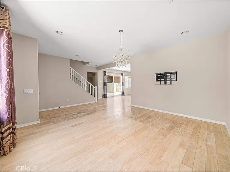 352 Golden Bear Ln — Photo 3