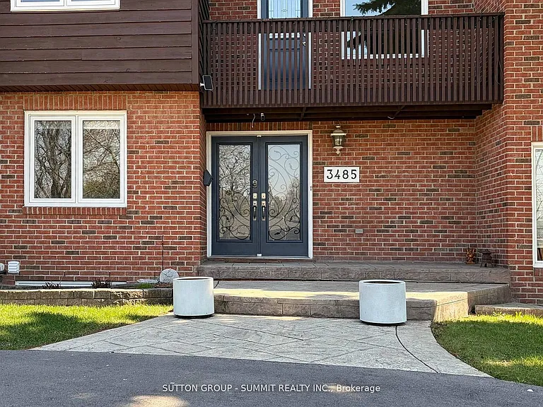 3485 Cawthra Rd — Photo 4