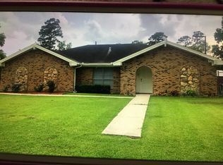 8401 Yorkshire Dr, Orange, TX 77632