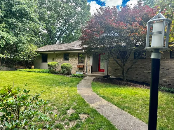 105 Berkeley Dr, Pittsburgh, PA 15237