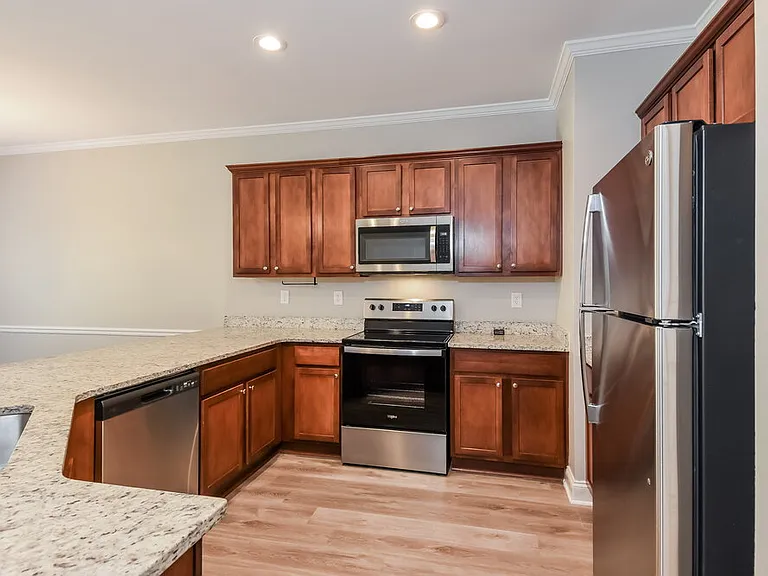 242 Derby Ct — Photo 9
