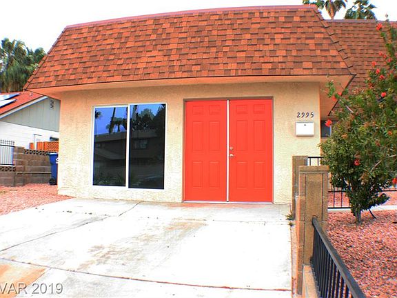 4th image of 2995 McLeod Dr