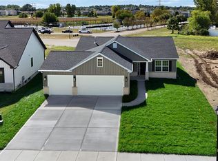 308 Summer Glen Lane St, Charles, MO 63301