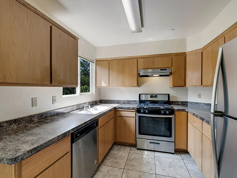 406 Nord Ave — Photo 36