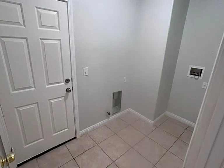 452 E Sunset Rd — Photo 15