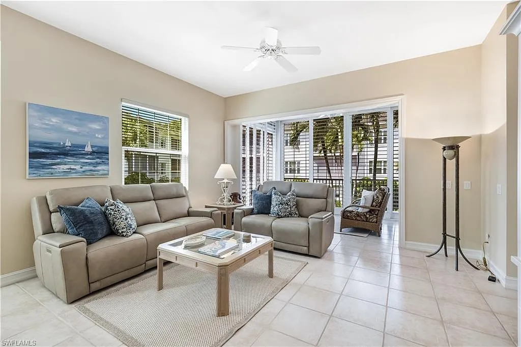 3 bed, 2.5 bath, 1964 sqft, $14,500 — Photo 4