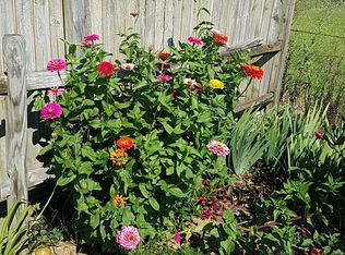 223 Four Apple Ave, Chilhowie, VA 24319