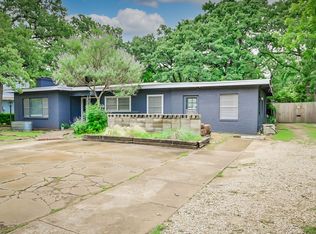 1122 W Park Row Dr, Arlington, TX 76013