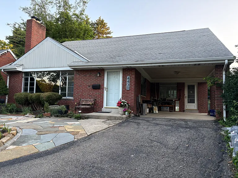 4430 Yakima Dr — Photo 1