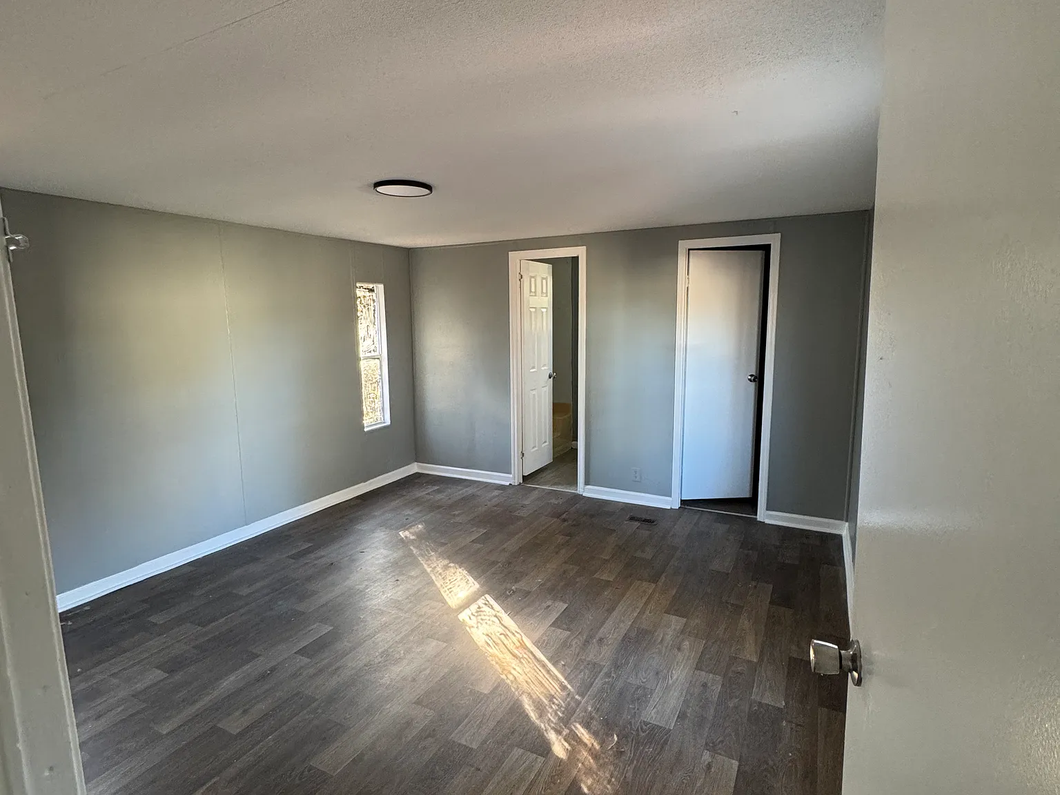 4400 Broad St — Photo 4
