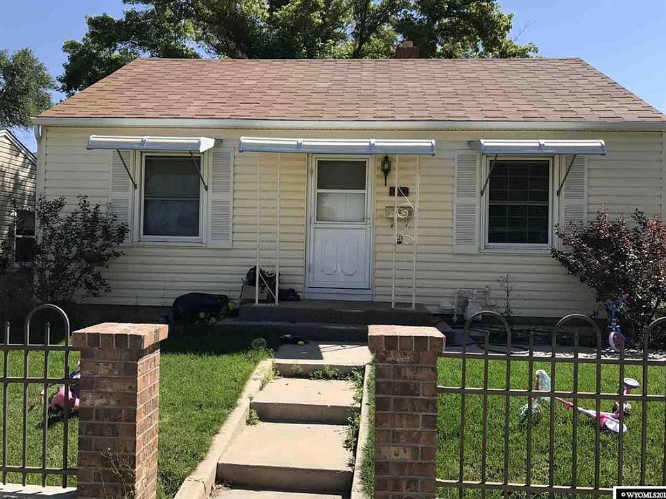 1st image of 1011 Adams Ave