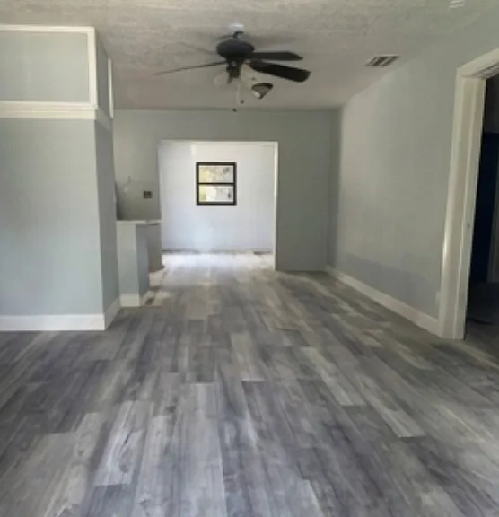 7120 Prato Ave — Photo 2