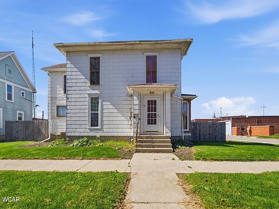 2nd image of 203 S Cherry St